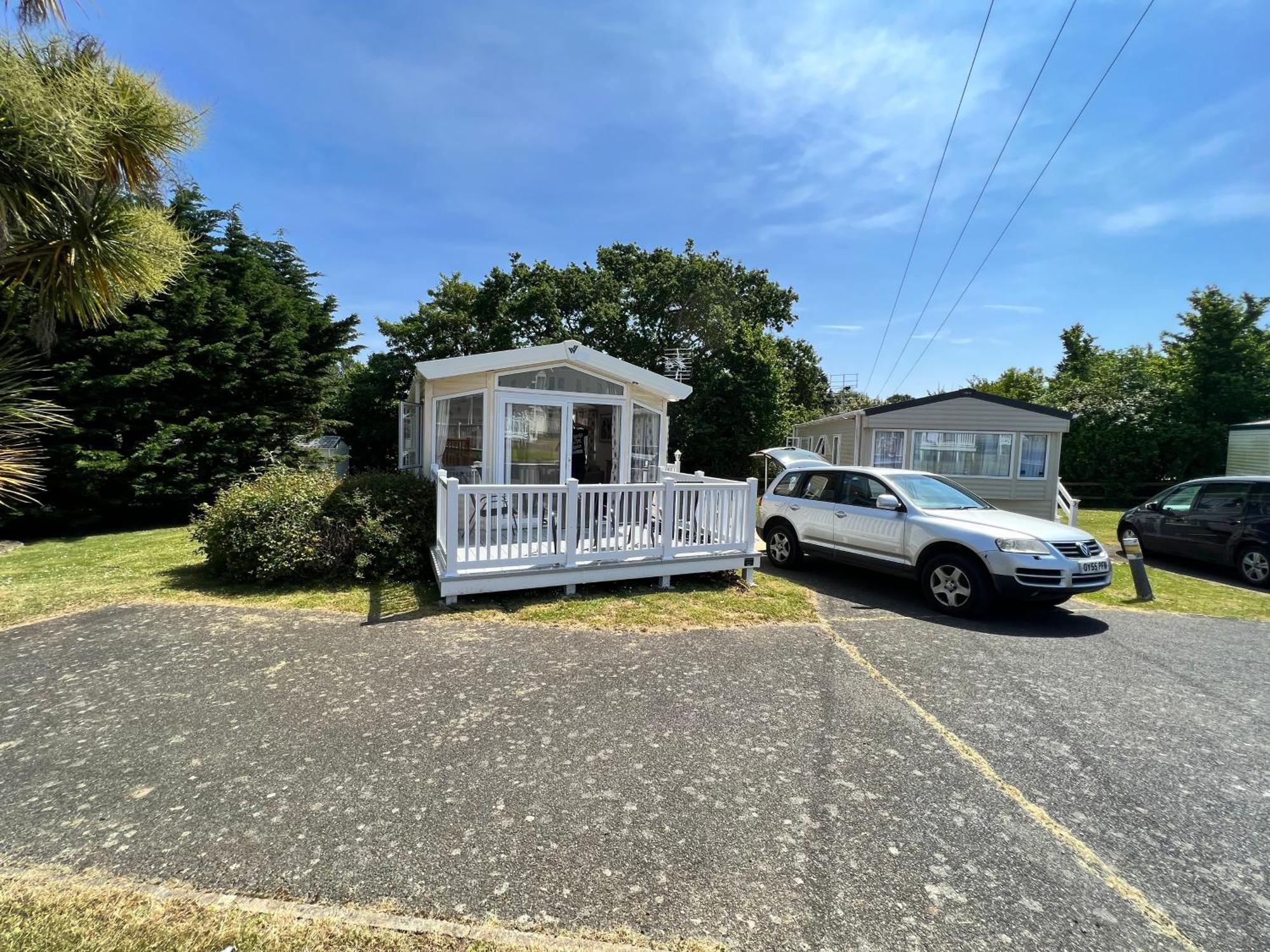 3 Bedroom Caravan Lg34, Lower Hyde, *